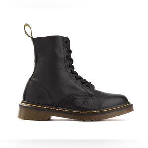 Dr. Martens Pascal 8-Eye Boot